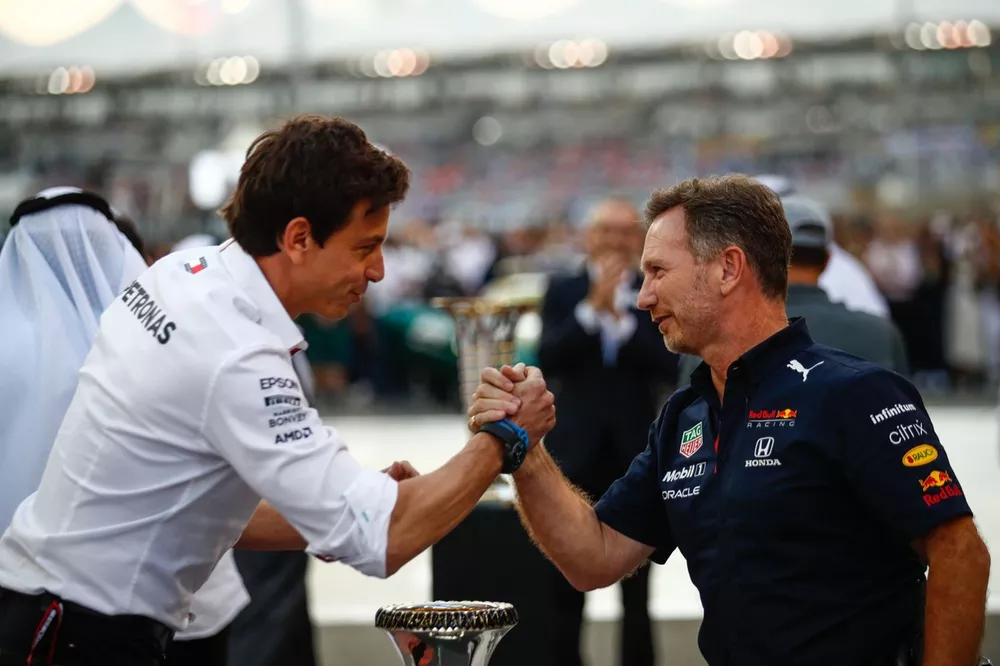 Horner, Wolff ile rekabeti hakkında: "Bir süre sonra işler tiyatroya dönüştü"