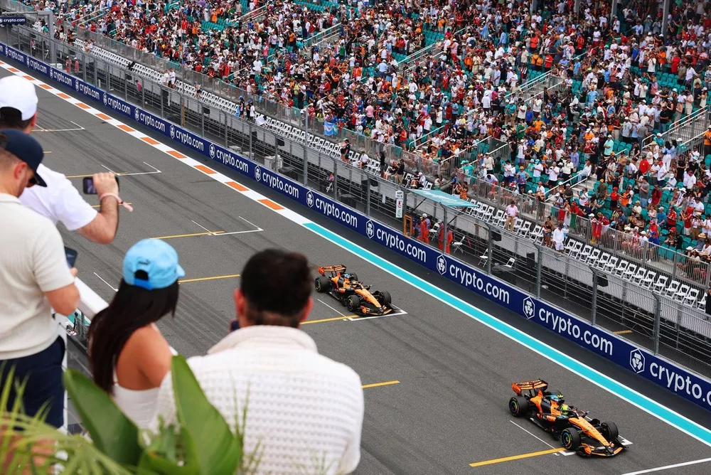 McLaren, Hamilton'ın iddialarını yalanladı: "Beklediğimizden daha iyi bir yerde değiliz"