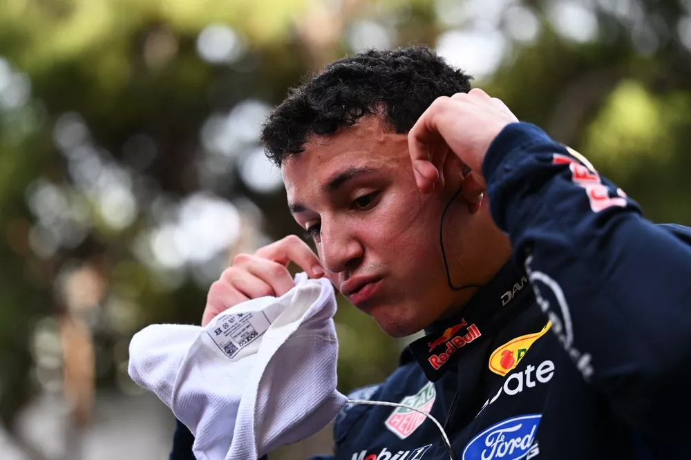 Red Bull: "Hadjar, Monako'daki telsiz tepkilerinde haksız değildi"