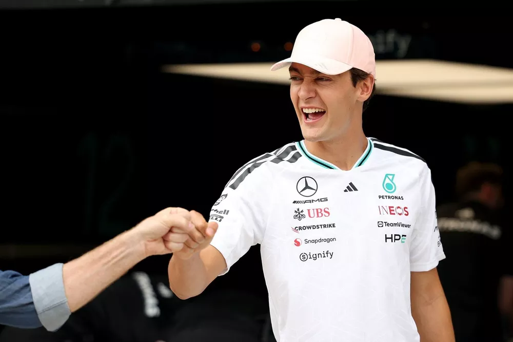 Russell: "Yeni motor kuralı Mercedes'i zayıflatmayacak"